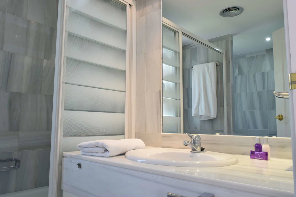 Apartamentos Serinamar Naranjos de Marbella