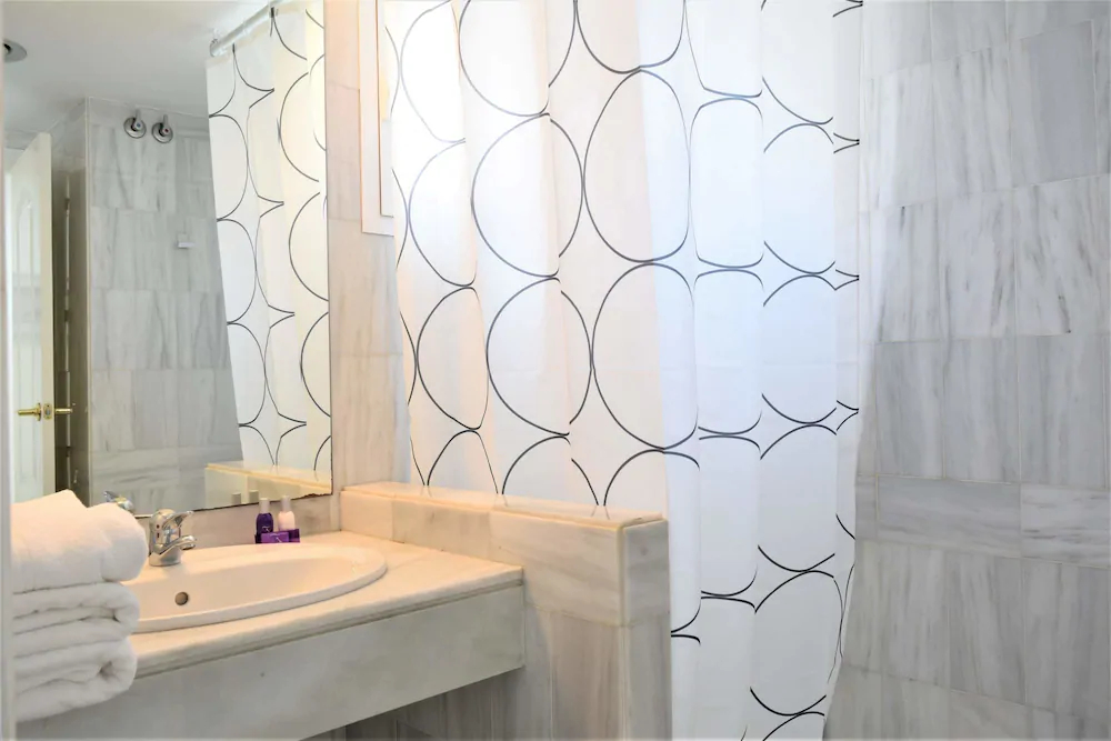 Apartamentos Serinamar Naranjos de Marbella