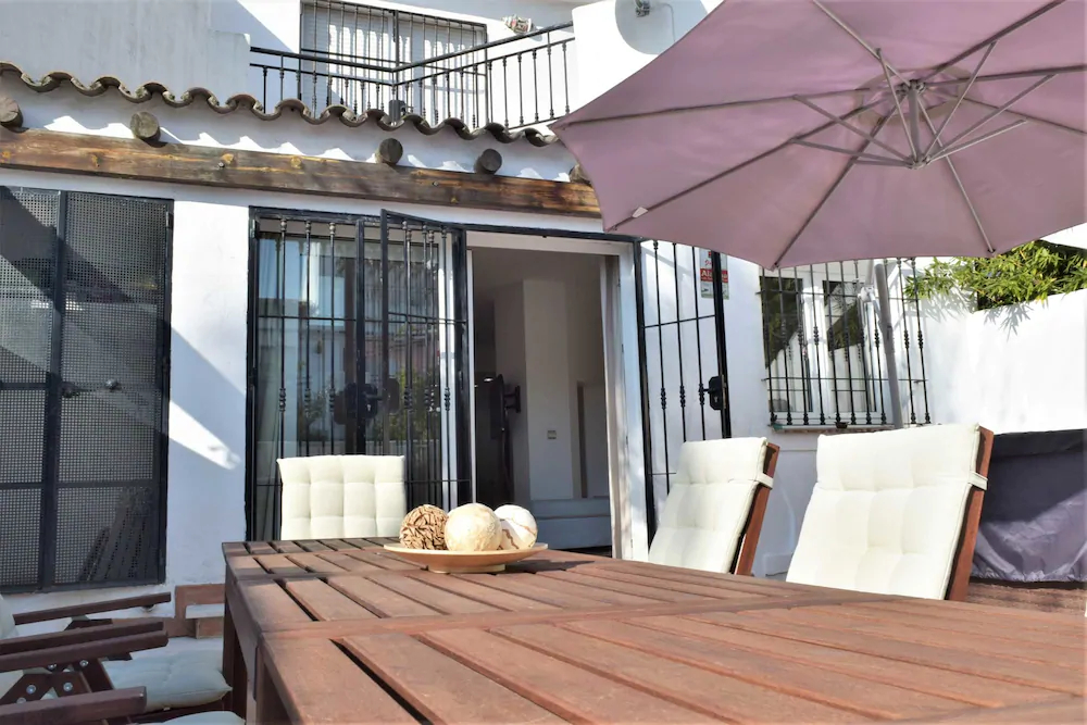 Apartamentos Serinamar Naranjos de Marbella