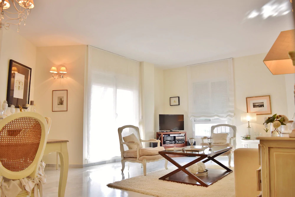 Apartamentos Serinamar Naranjos de Marbella
