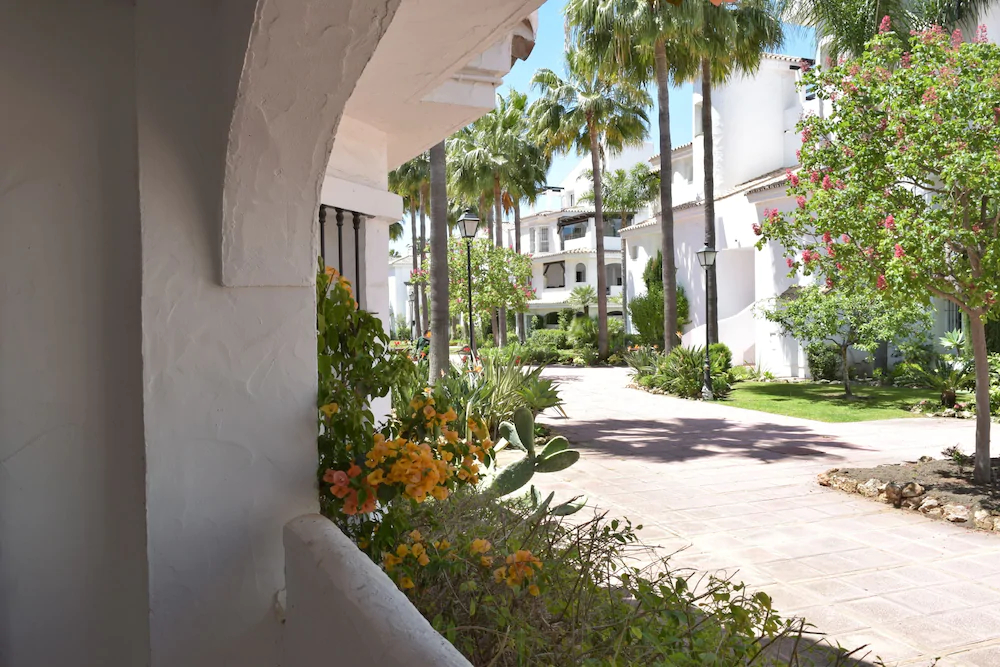 Apartamentos Serinamar Naranjos de Marbella