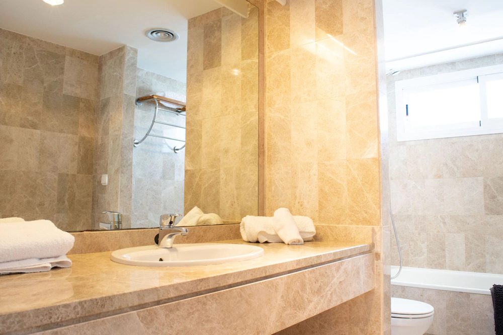 Apartamentos Serinamar Naranjos de Marbella