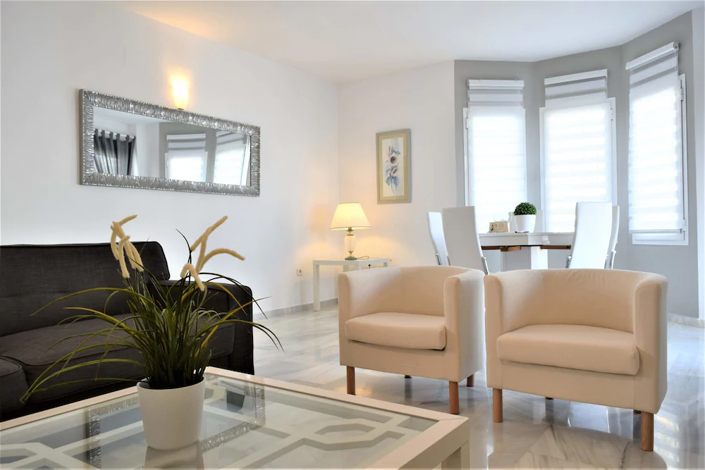 Apartamentos Serinamar Naranjos de Marbella
