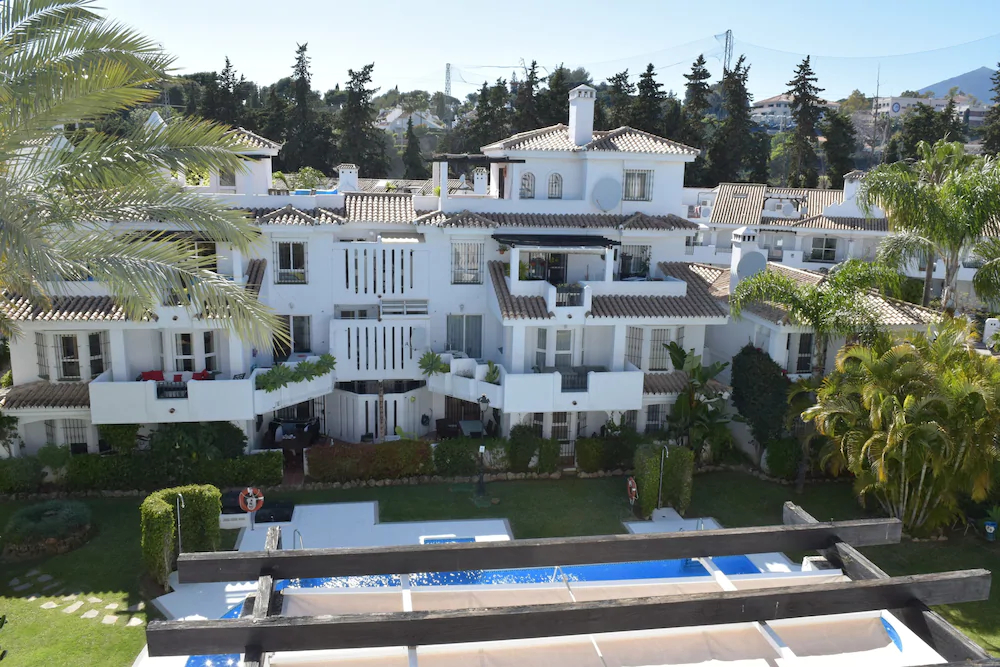 Apartamentos Serinamar Naranjos de Marbella