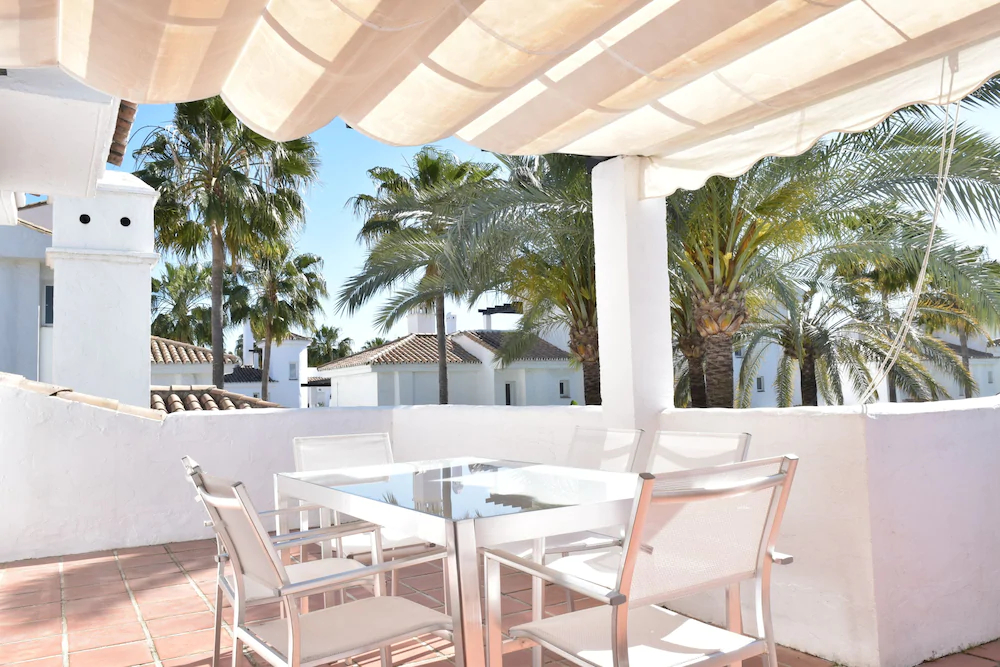 Apartamentos Serinamar Naranjos de Marbella