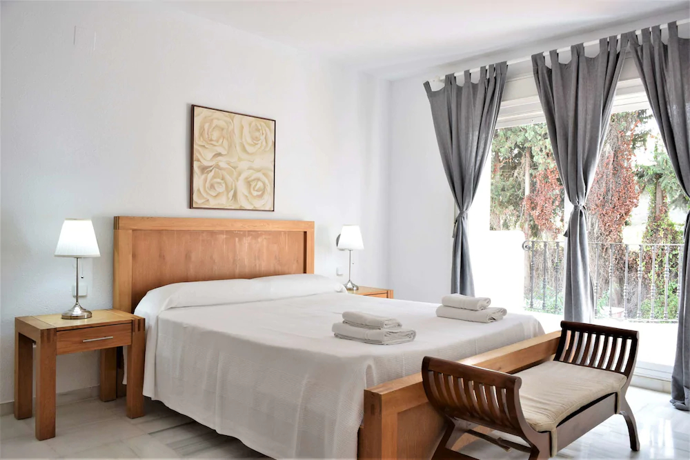Apartamentos Serinamar Naranjos de Marbella
