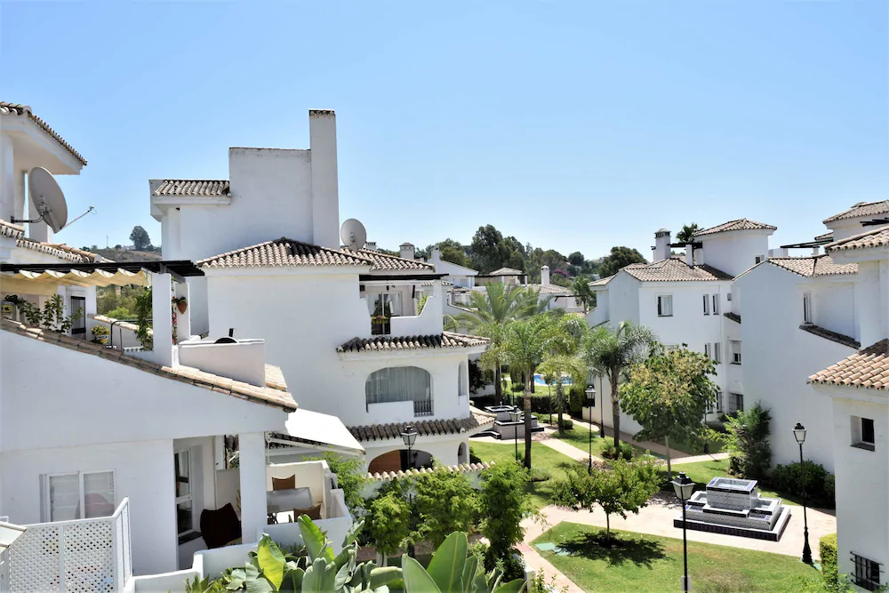 Apartamentos Serinamar Naranjos de Marbella