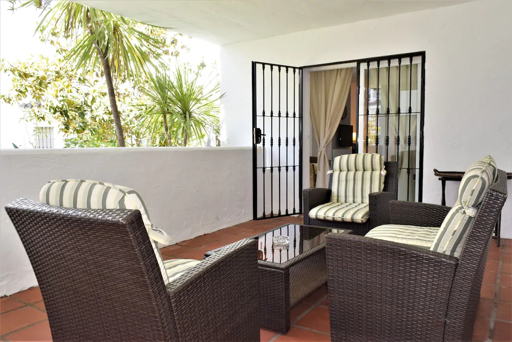Apartamentos Serinamar Naranjos de Marbella