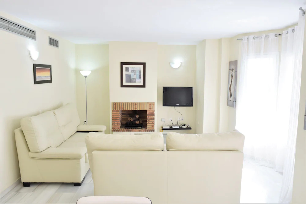 Apartamentos Serinamar Naranjos de Marbella