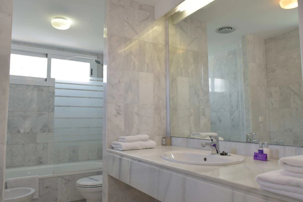 Apartamentos Serinamar Naranjos de Marbella