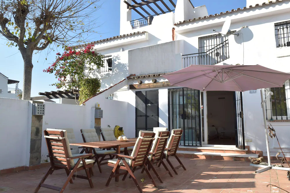 Apartamentos Serinamar Naranjos de Marbella
