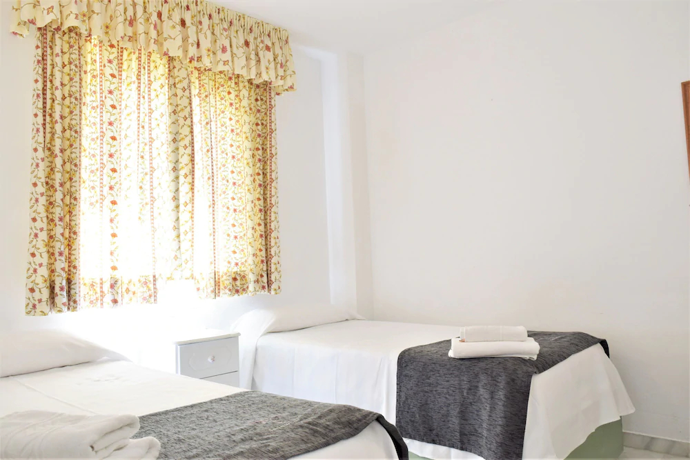 Apartamentos Serinamar Naranjos de Marbella