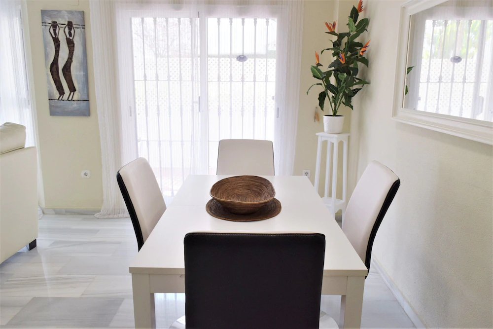Apartamentos Serinamar Naranjos de Marbella