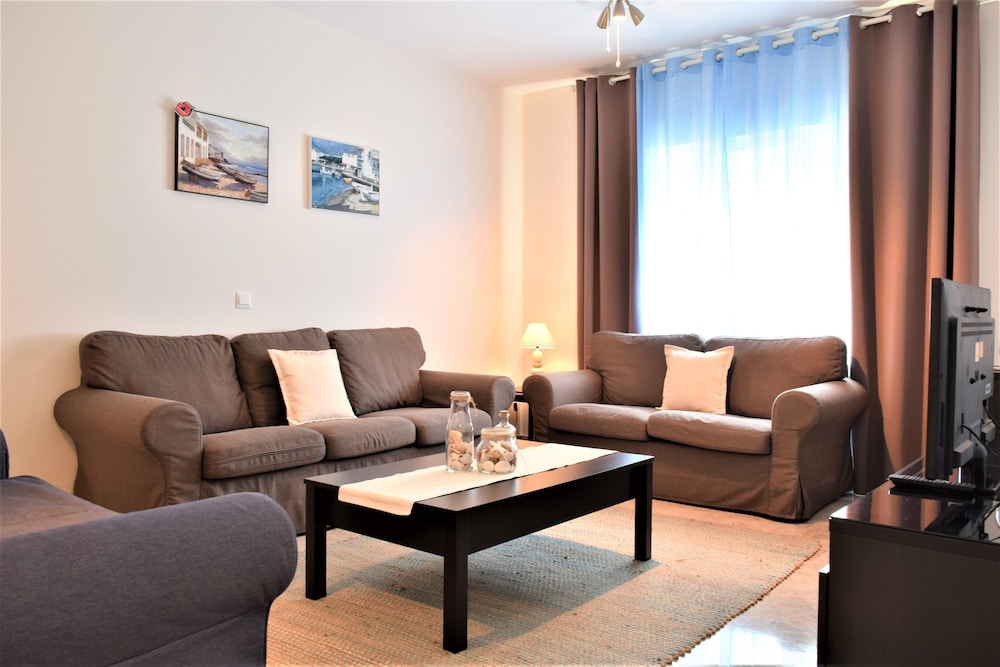 Apartamentos Serinamar Naranjos de Marbella