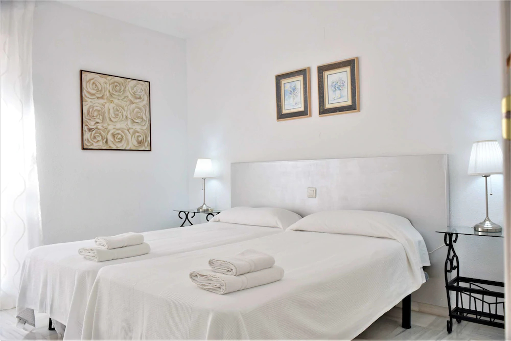 Apartamentos Serinamar Naranjos de Marbella