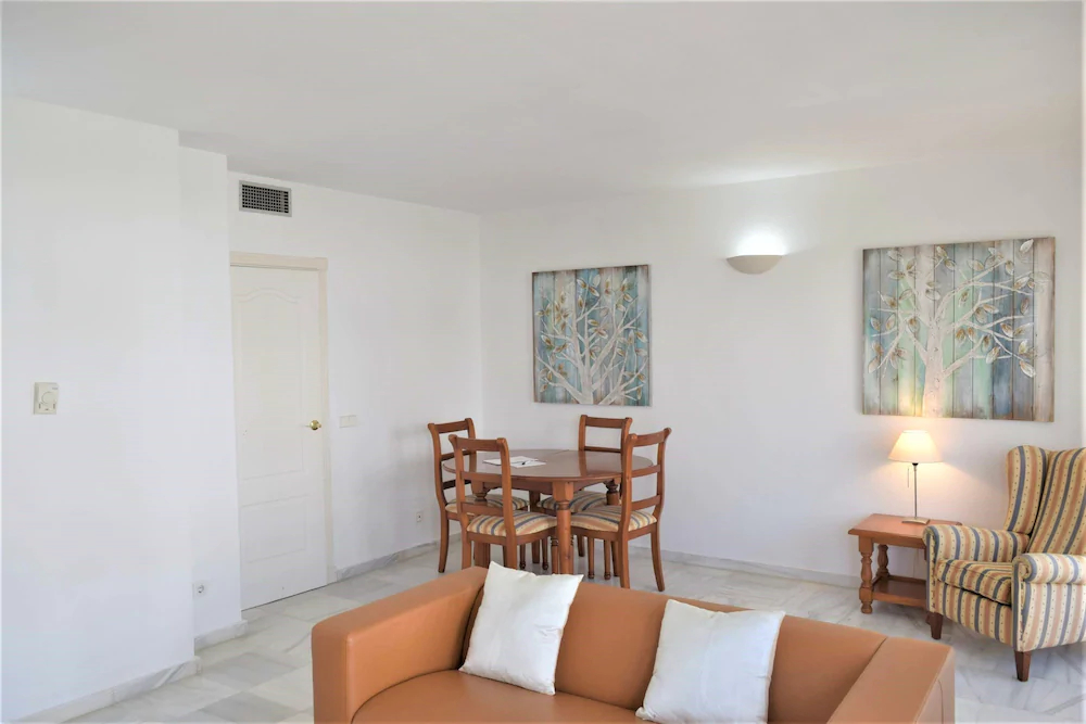 Apartamentos Serinamar Naranjos de Marbella
