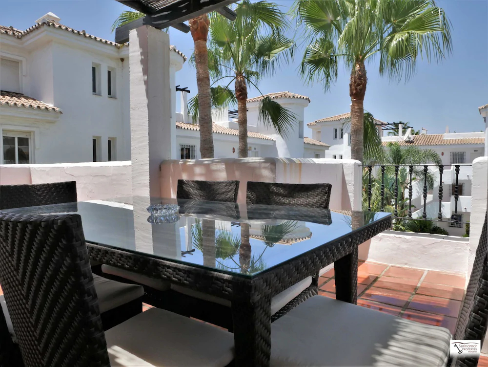 Apartamentos Serinamar Naranjos de Marbella