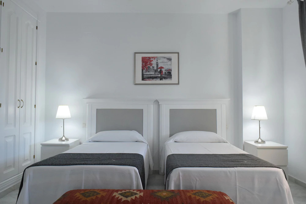 Apartamentos Serinamar Naranjos de Marbella