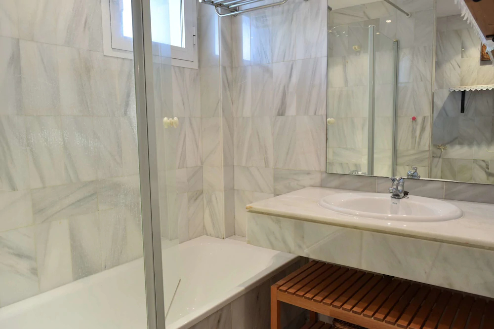 Apartamentos Serinamar Naranjos de Marbella
