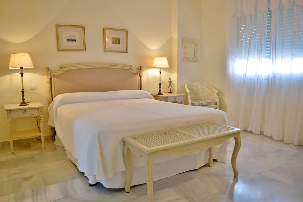 Apartamentos Serinamar Naranjos de Marbella