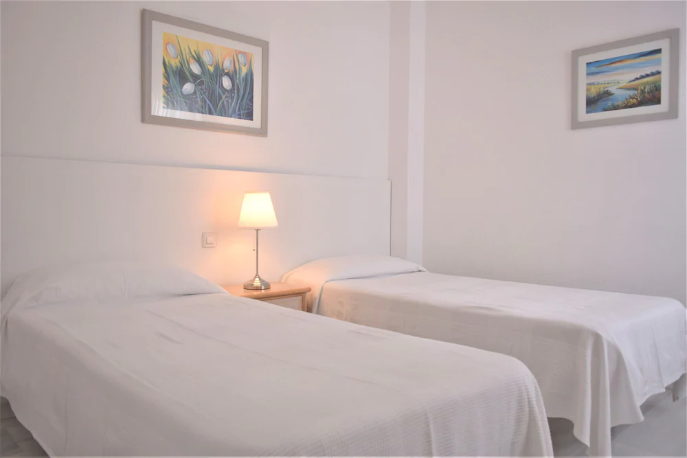 Apartamentos Serinamar Naranjos de Marbella