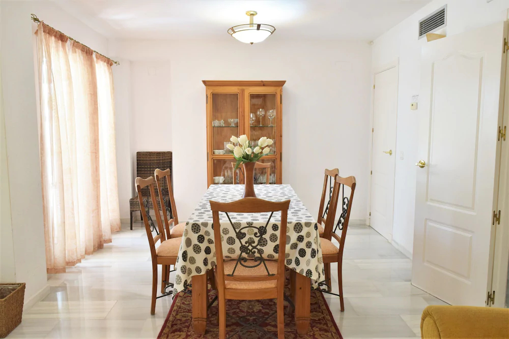 Apartamentos Serinamar Naranjos de Marbella