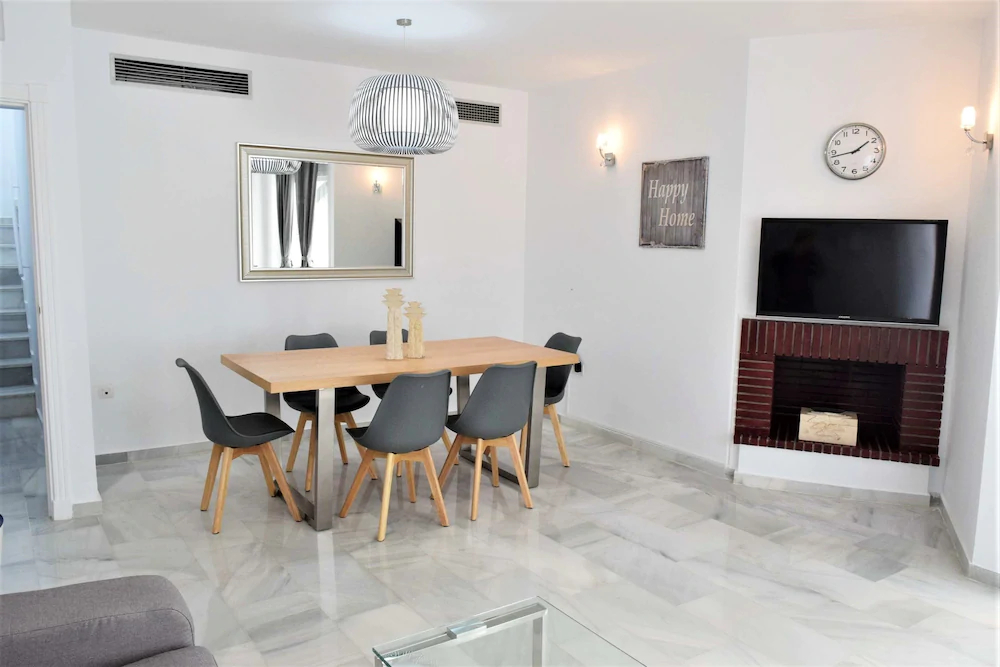 Apartamentos Serinamar Naranjos de Marbella