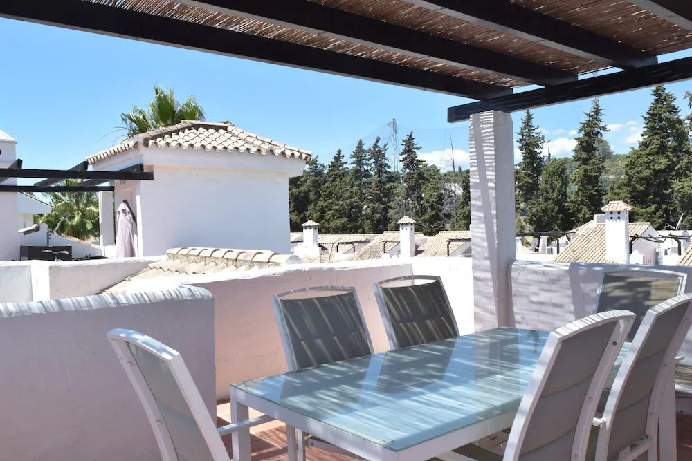 Apartamentos Serinamar Naranjos de Marbella