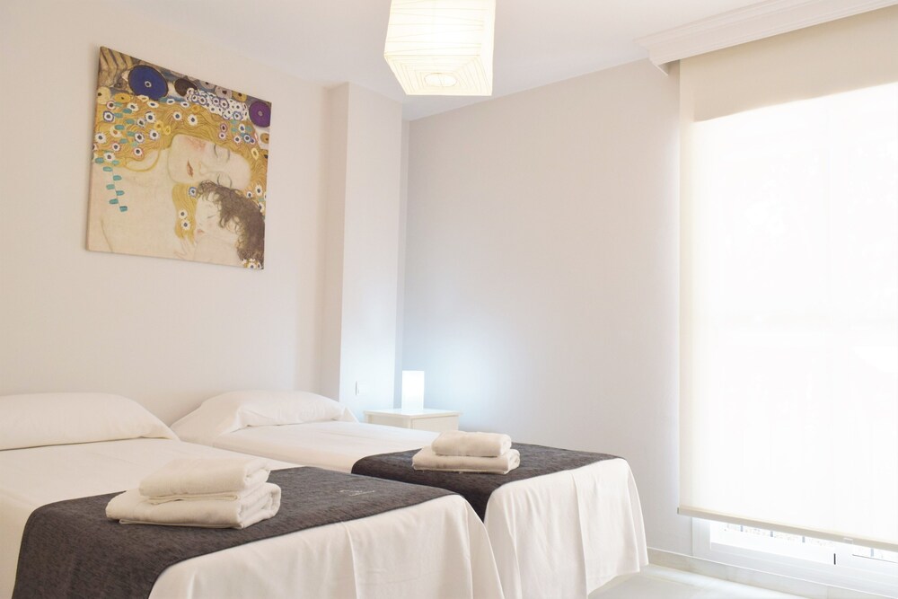 Apartamentos Serinamar Naranjos de Marbella