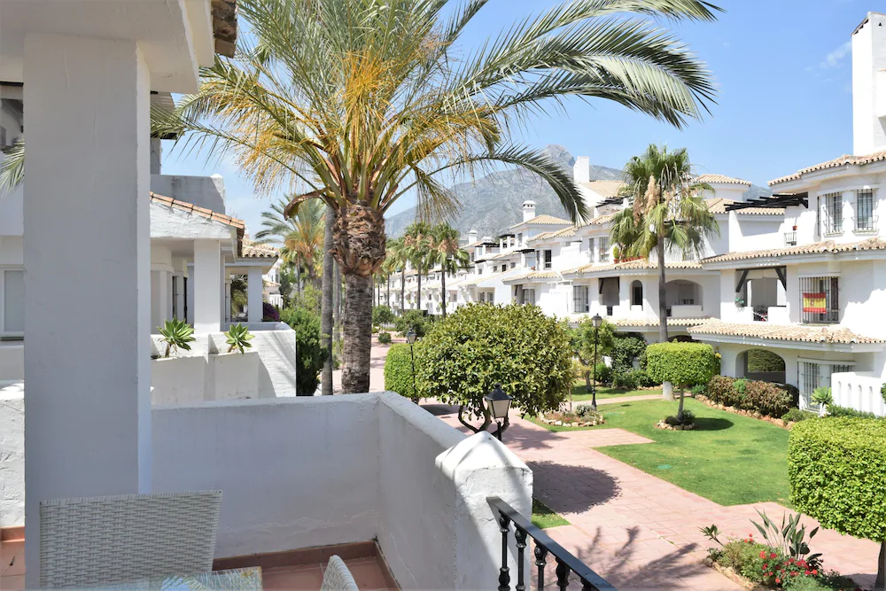 Apartamentos Serinamar Naranjos de Marbella