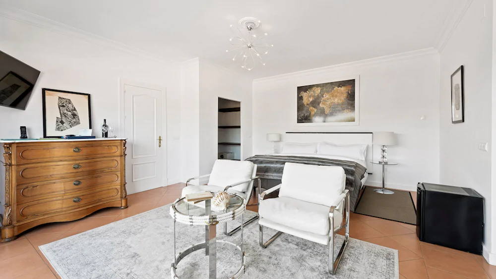 Molo Luxury Suites Puerto Banus