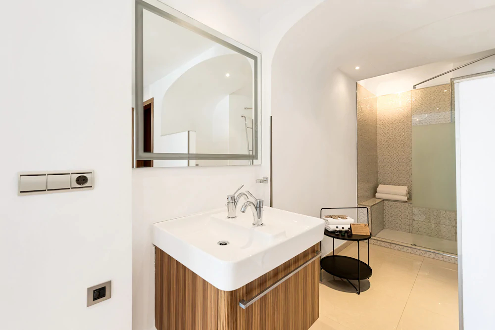 Molo Luxury Suites Puerto Banus