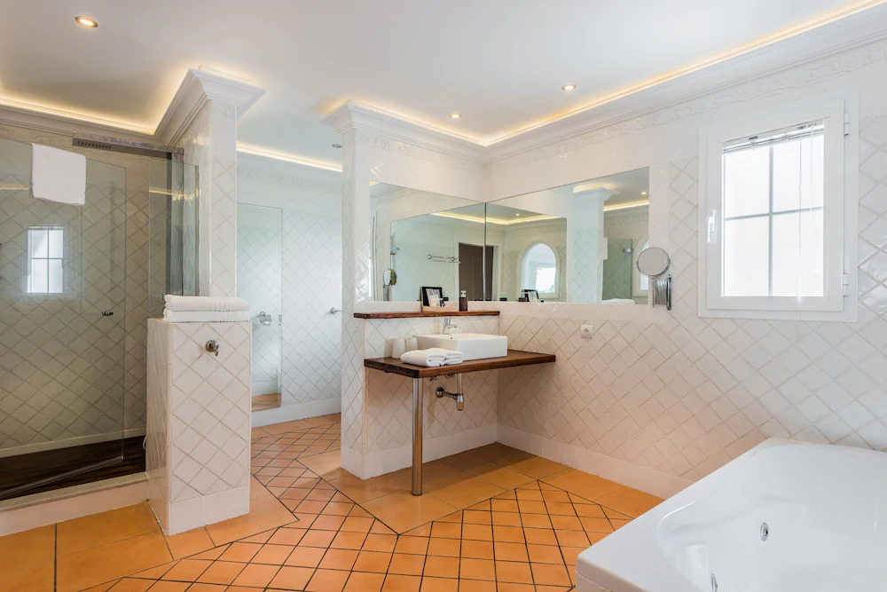 Molo Luxury Suites Puerto Banus