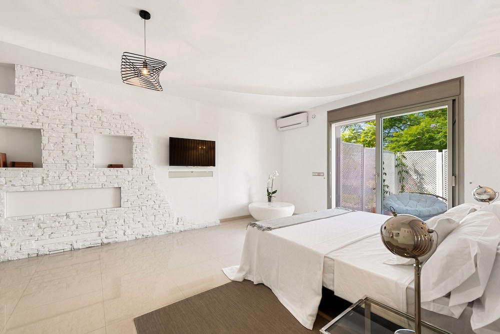 Molo Luxury Suites Puerto Banus
