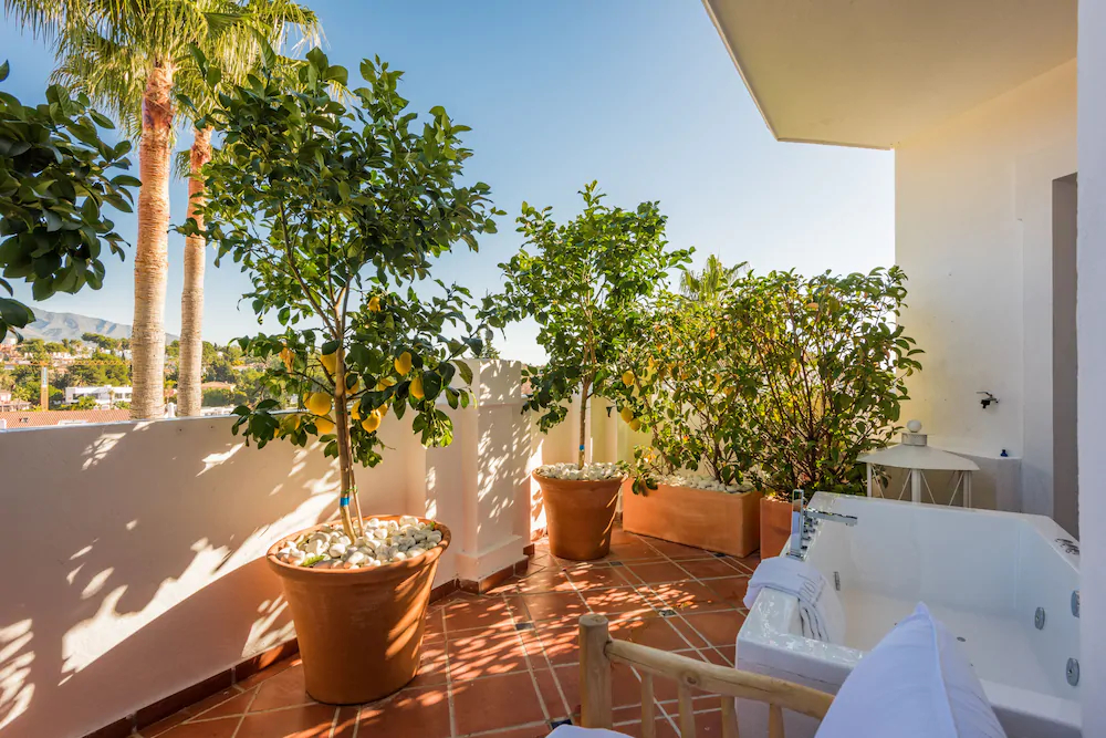 Molo Luxury Suites Puerto Banus