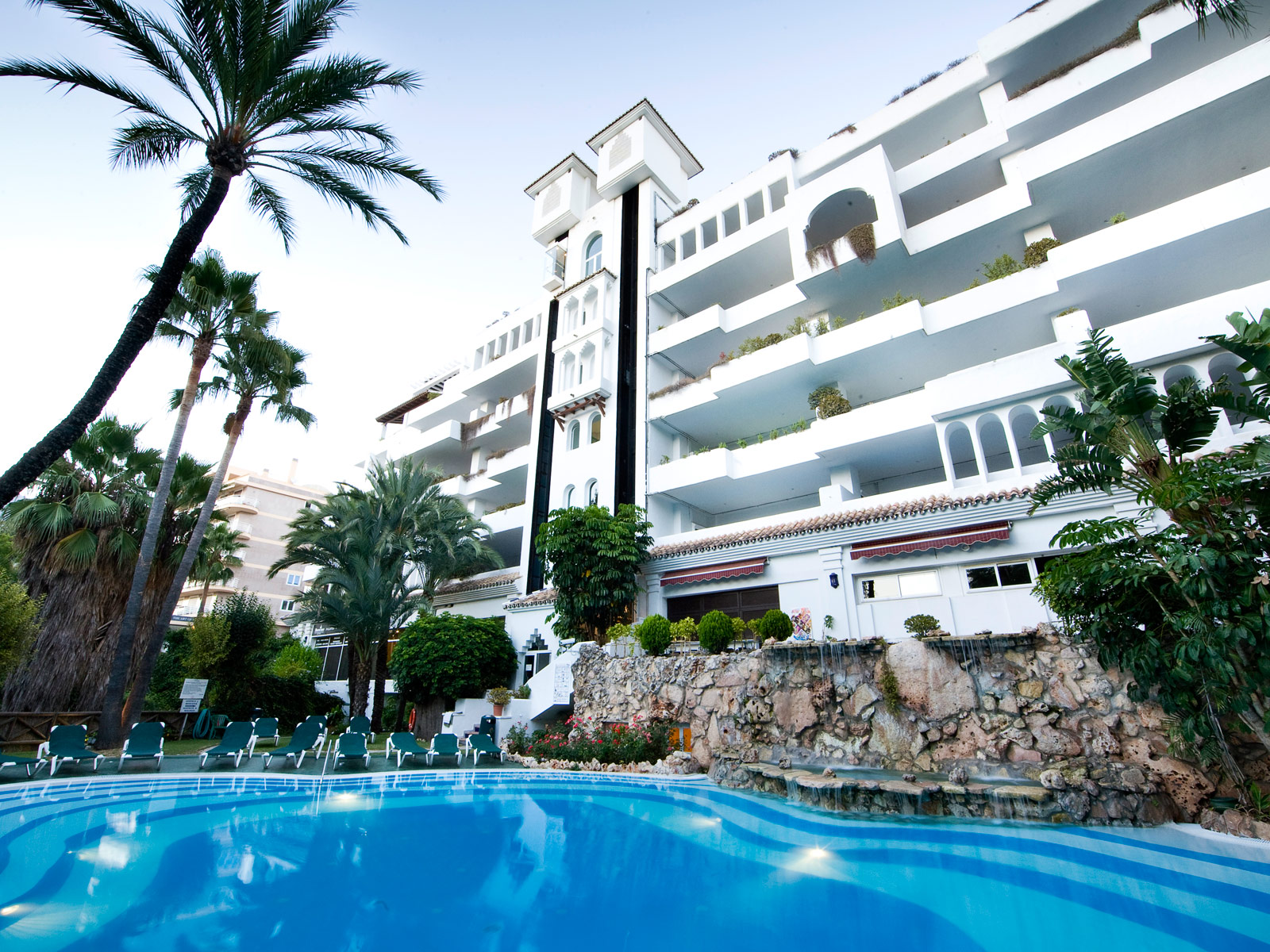 Monarque Sultán Aparthotel