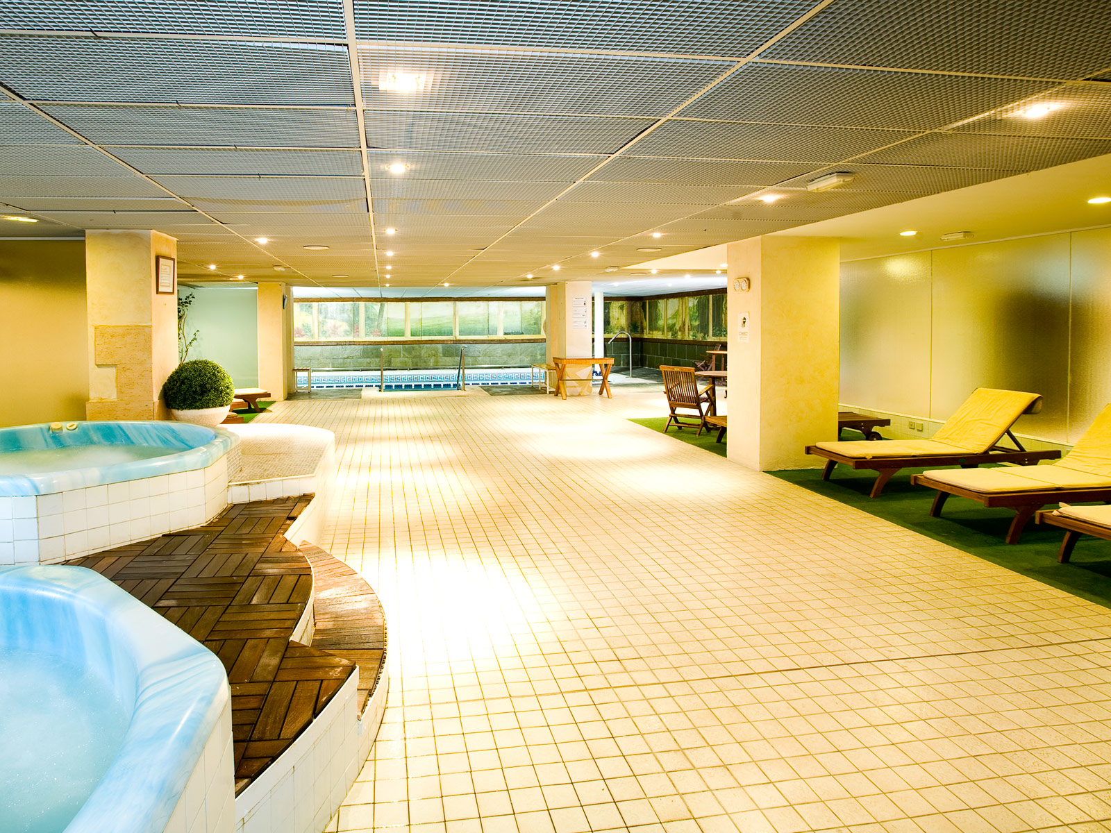Monarque Sultán Aparthotel