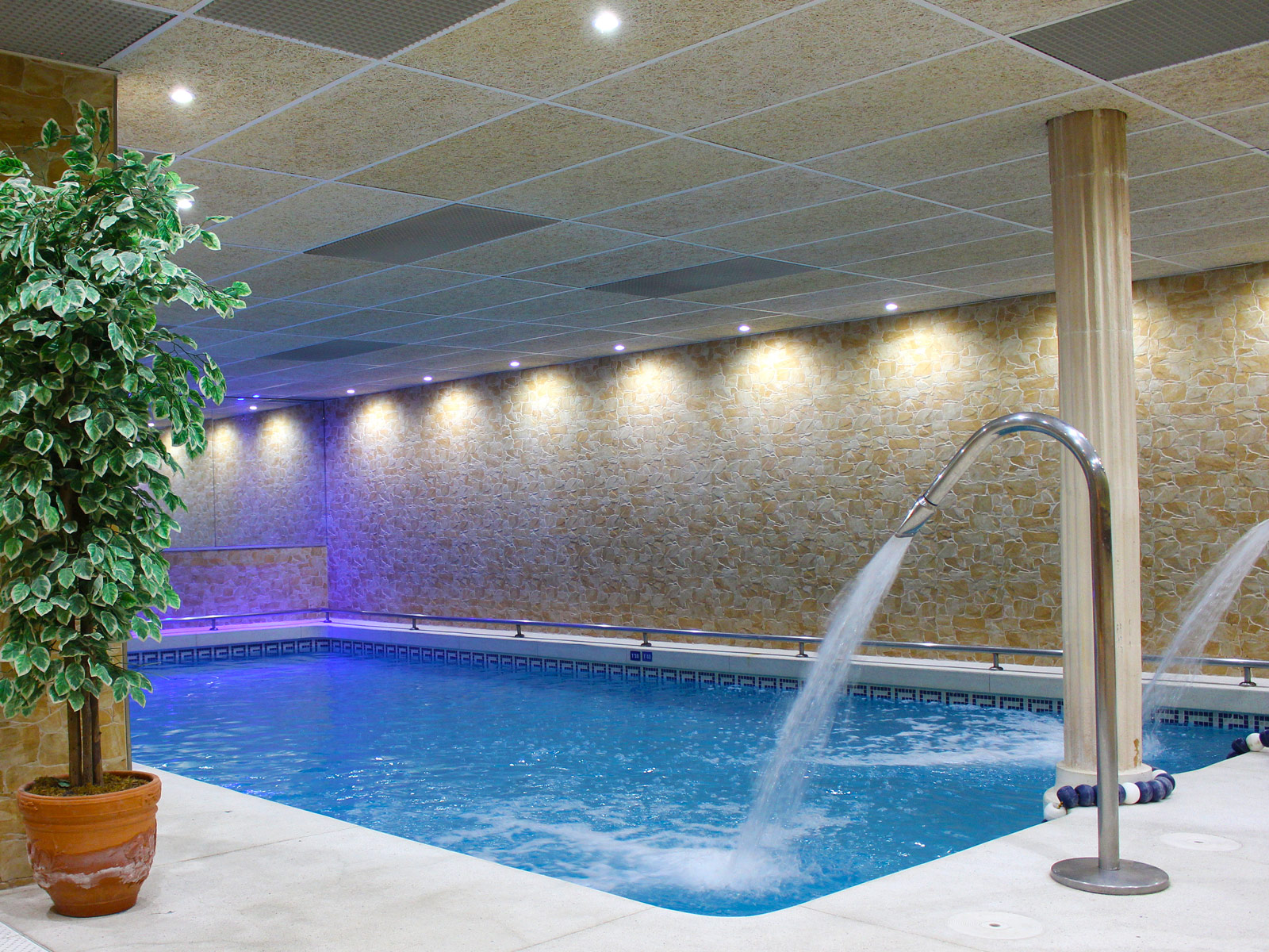 Monarque Sultán Aparthotel