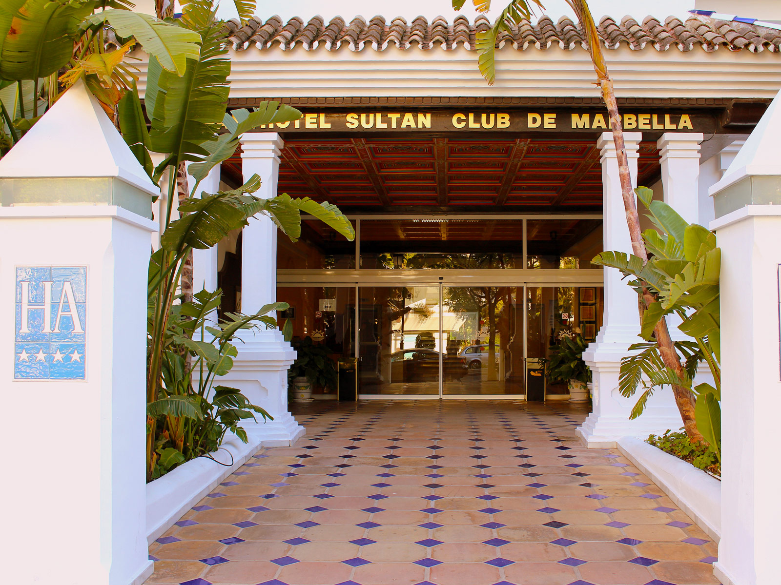 Monarque Sultán Aparthotel