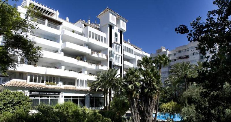 Monarque Sultán Aparthotel