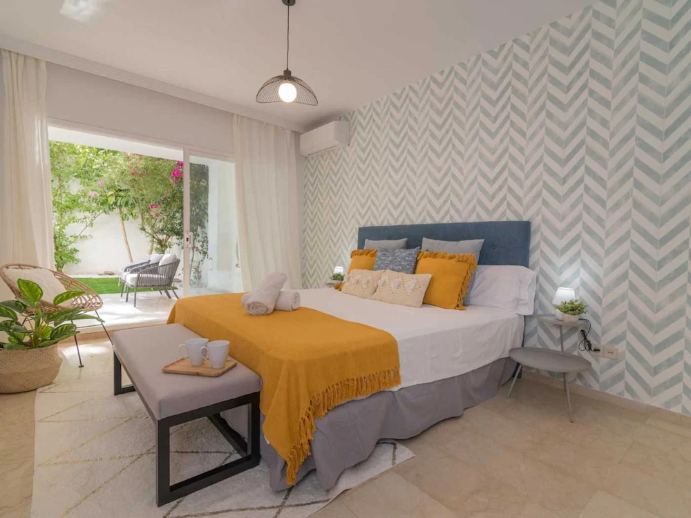 Rio Real Sunshine Retreat