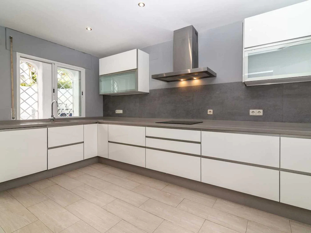 Rio Real Sunshine Retreat