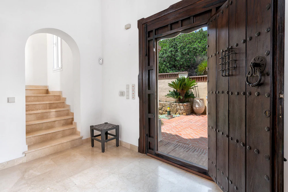 Solaga - Villa Los Monteros