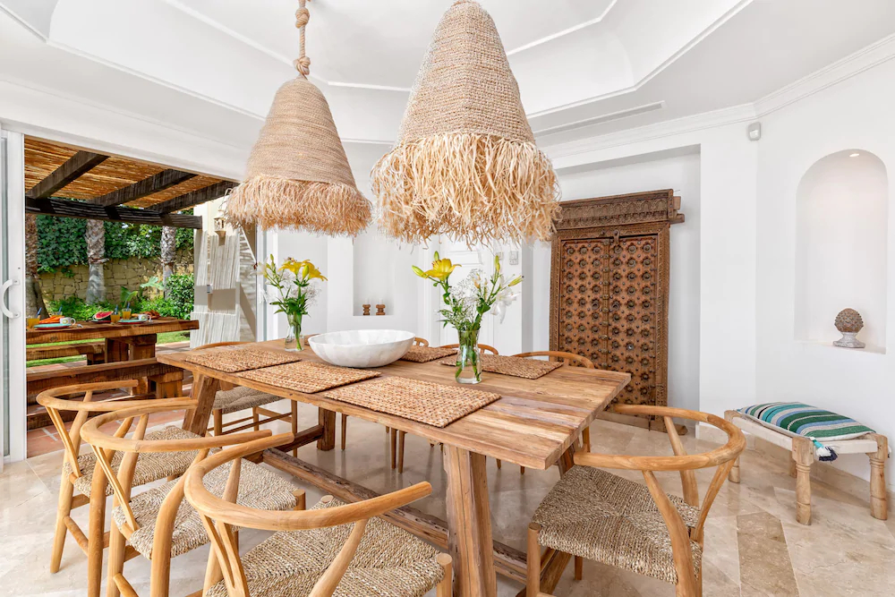 Solaga - Villa Los Monteros