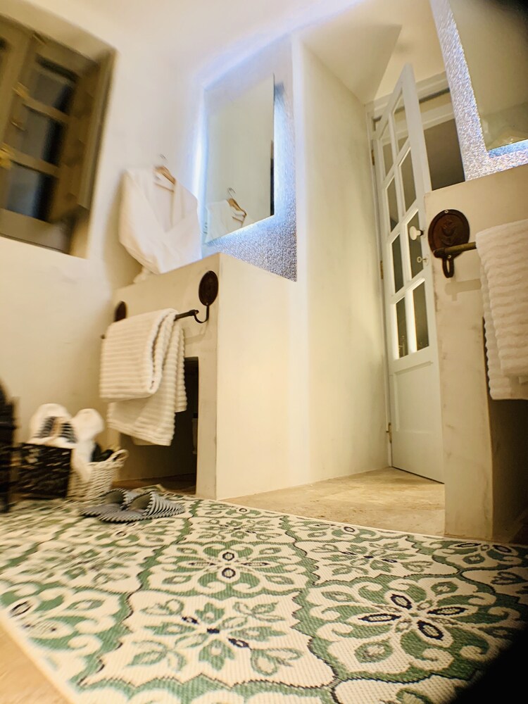The Pearl - Luxury Bed and Breakfast