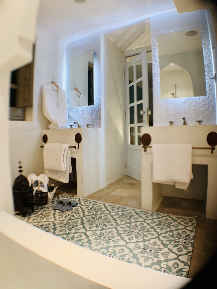 The Pearl - Luxury Bed and Breakfast