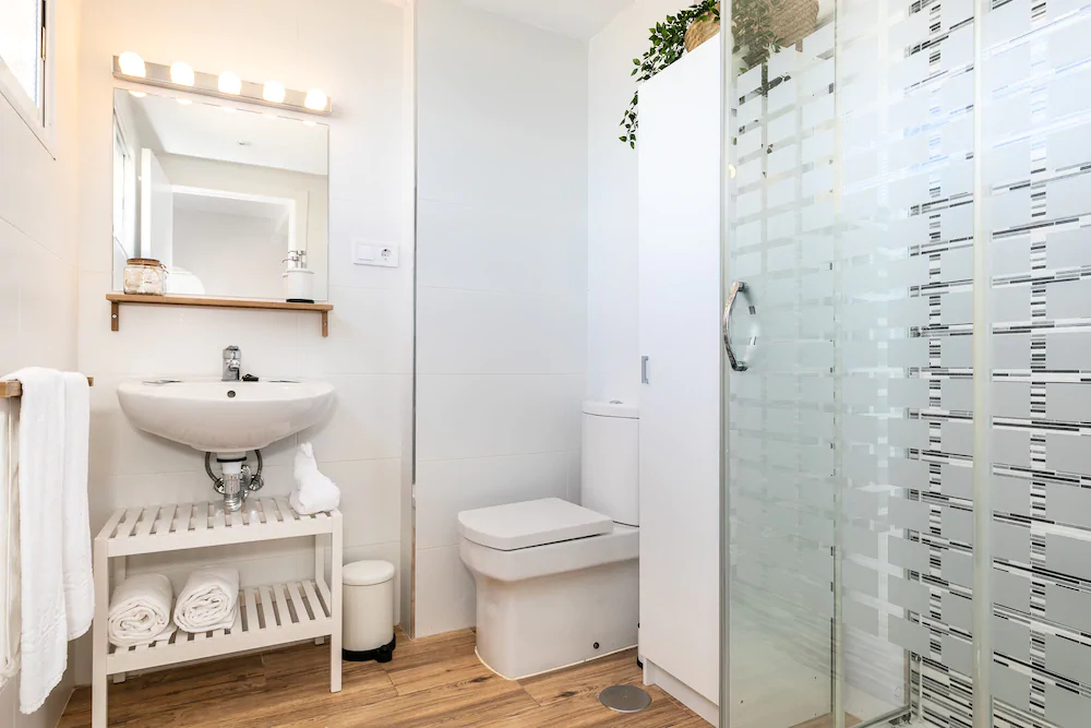 Almirante 903 Just On The Beach