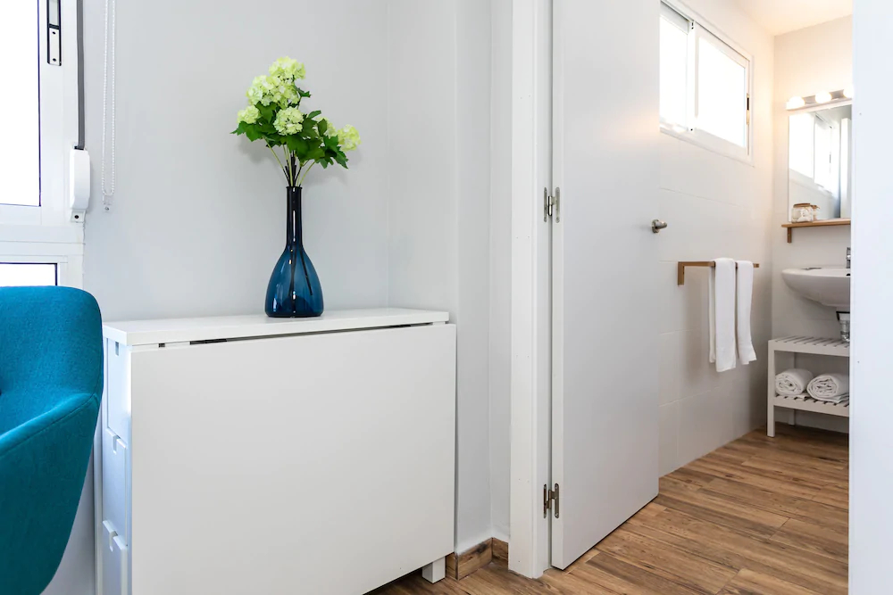 Almirante 903 Just On The Beach