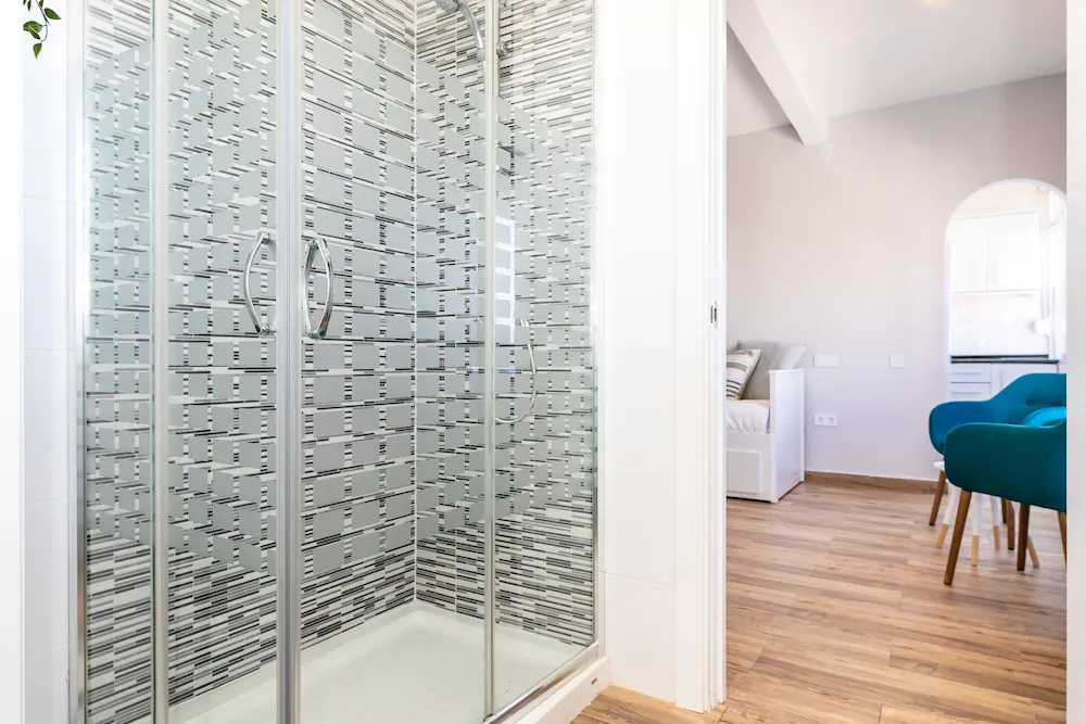 Almirante 903 Just On The Beach