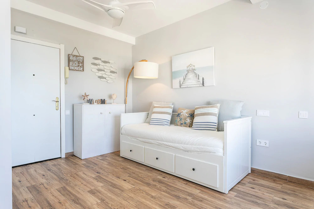 Almirante 903 Just On The Beach